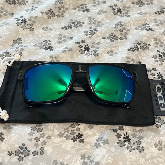 Oakley Sunglasses Holbrook Clear Feame Jade Iridium Prizm Polarized 9102 - Picture 16 of 16